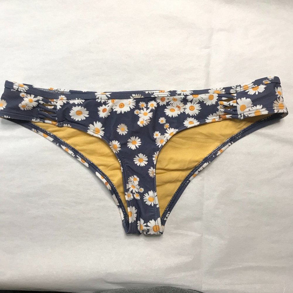 EIDON DAISY BIKINI BOTTOMS SIZE MEDIUM